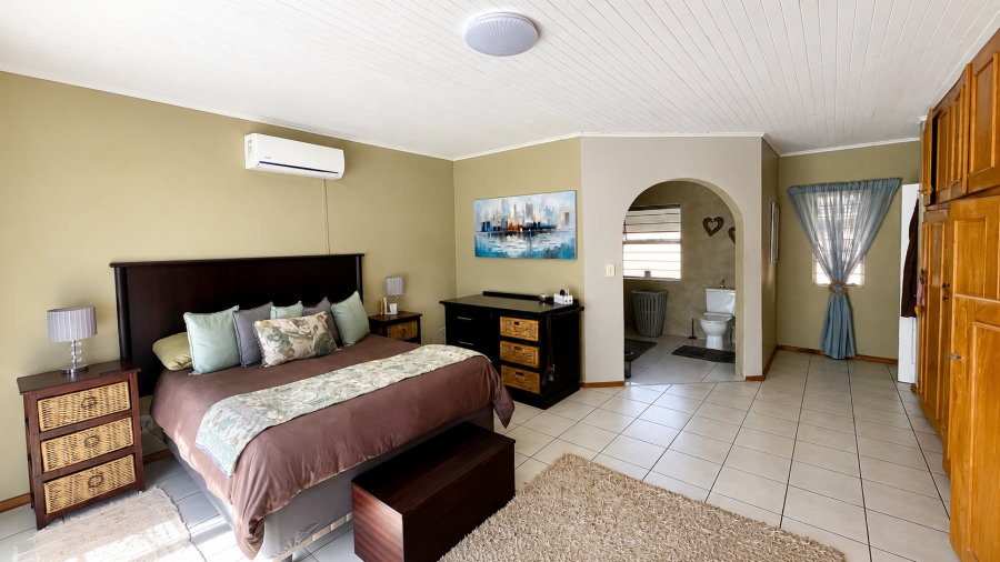 3 Bedroom Property for Sale in Wilkoppies North West